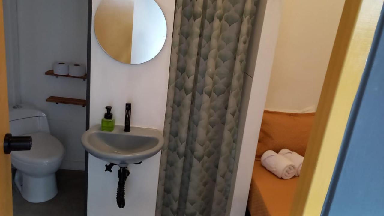 Casa Mosaiko Primer Parque Laureles Medellín Dış mekan fotoğraf