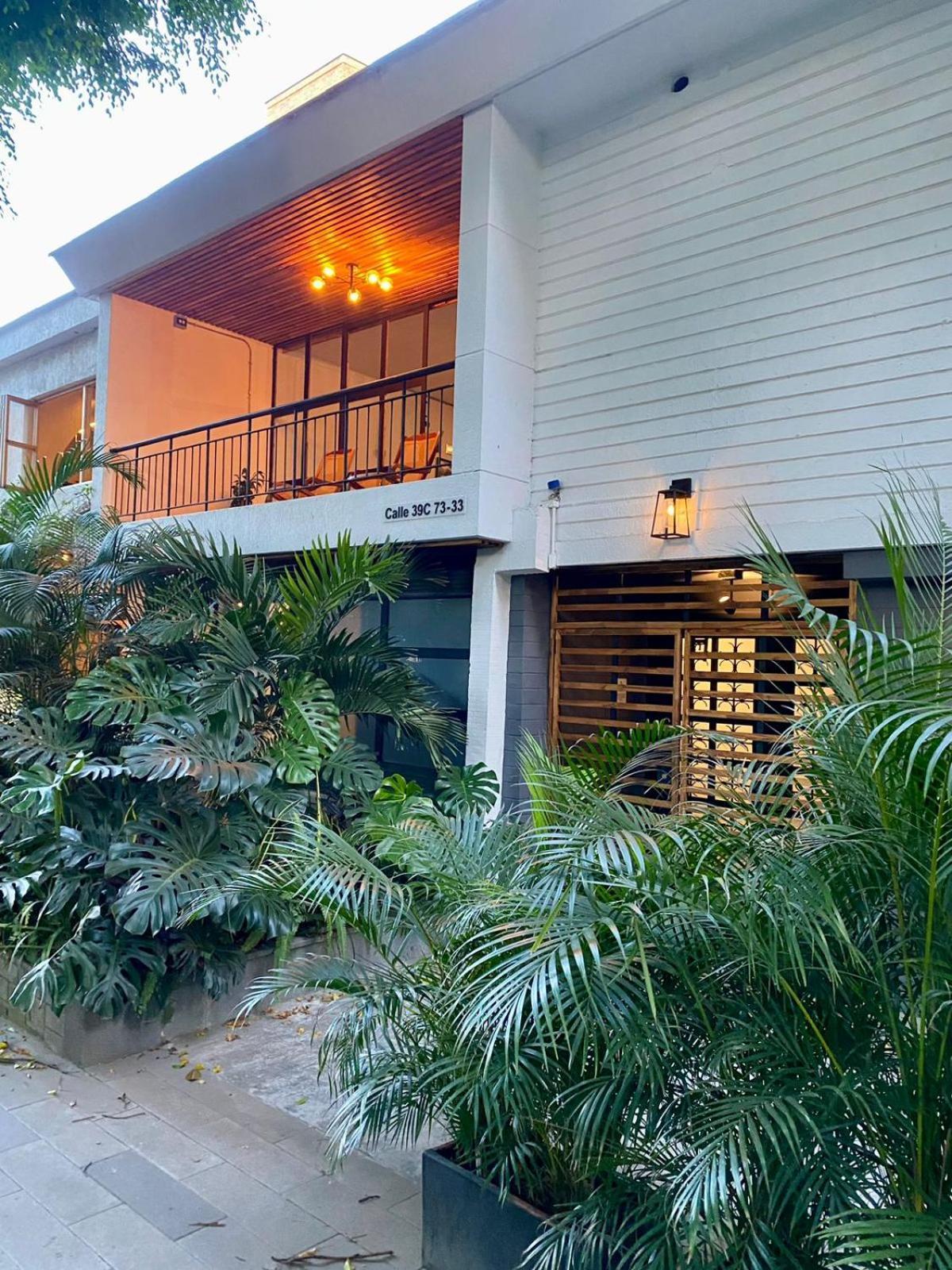 Casa Mosaiko Primer Parque Laureles Medellín Dış mekan fotoğraf