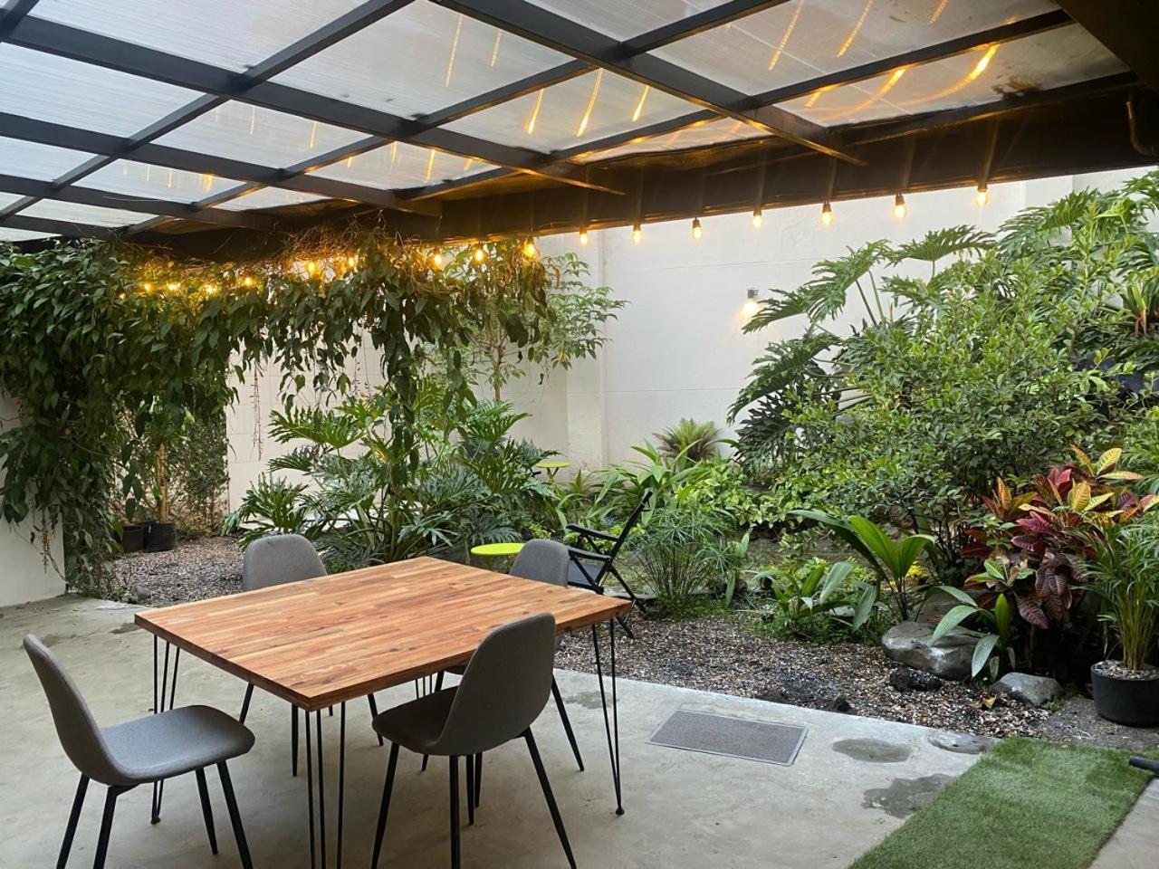 Casa Mosaiko Primer Parque Laureles Medellín Dış mekan fotoğraf